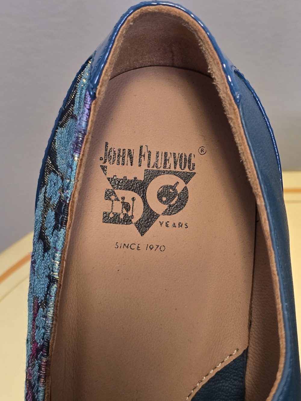 John Fluevog Teal Leather Heels with Multicolor Floral Embroidery - Picture 4 of 13